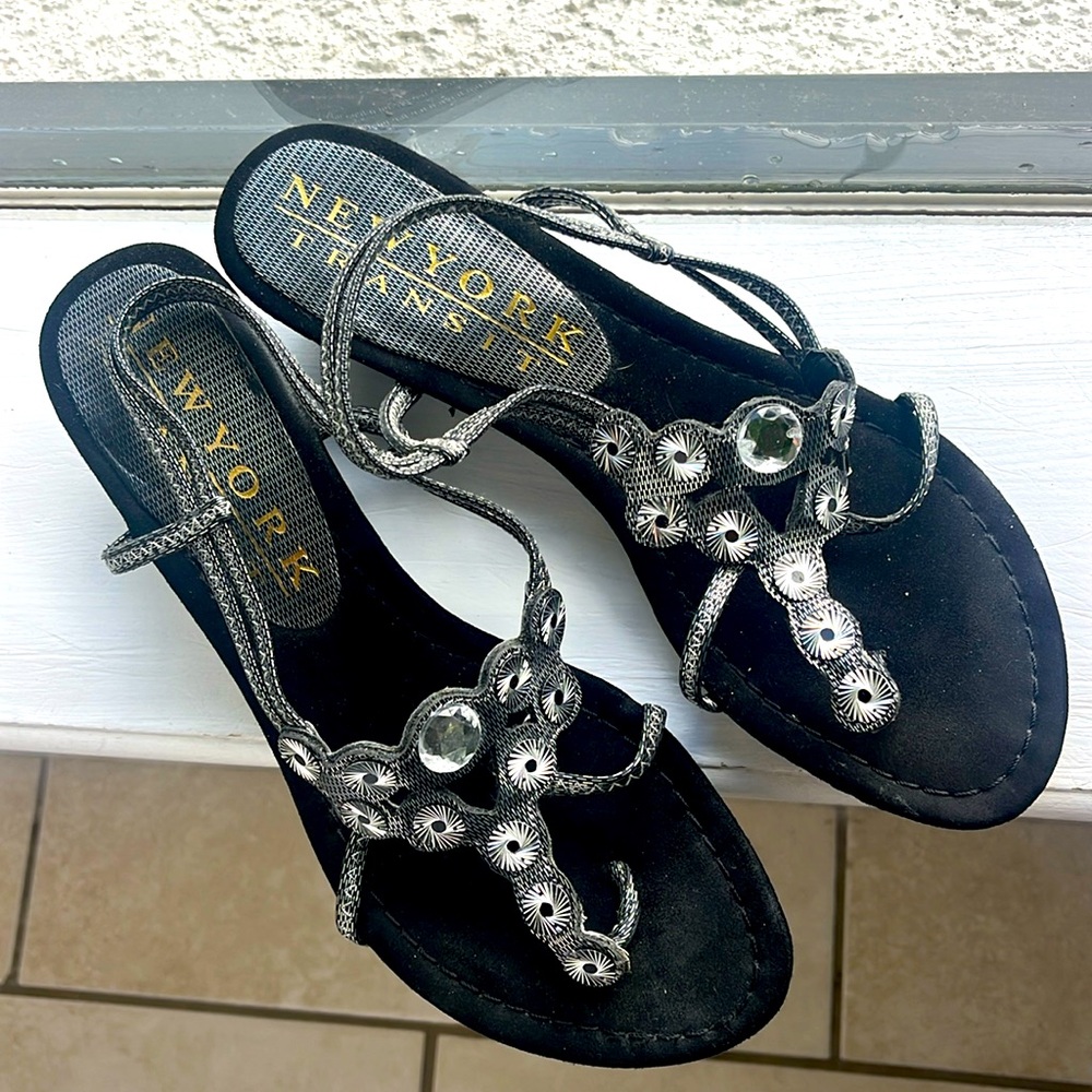 NY Transit Jeweled Wedge Sandals black & silver Women's Size 8